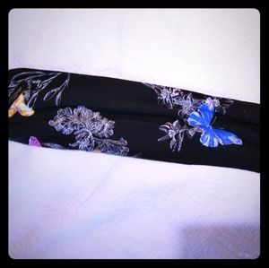 BNWT butterfly crop leggings🦋